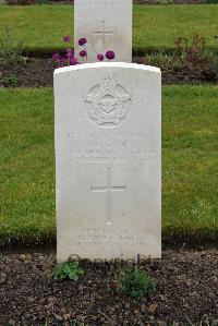 Harrogate (Stonefall) Cemetery - Grob, Nicholas Charles